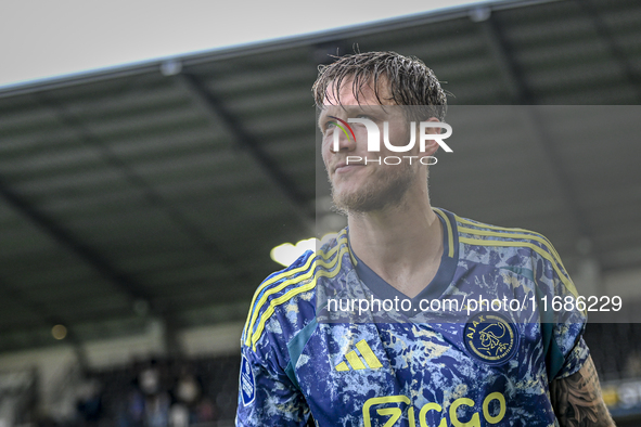 AFC Ajax Amsterdam forward Wout Weghorst plays during the match between Heracles Almelo and Ajax at the Asito Stadium for the Dutch Eredivis...