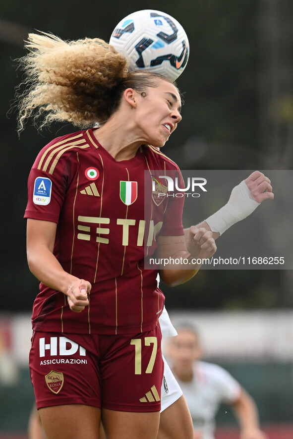 Alayah Pilgrim of A.S. Roma Femminile is in action during the 7th day of the Serie A Femminile eBay Championship between A.S. Roma and A.C....