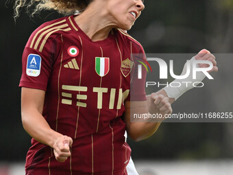 Alayah Pilgrim of A.S. Roma Femminile is in action during the 7th day of the Serie A Femminile eBay Championship between A.S. Roma and A.C....