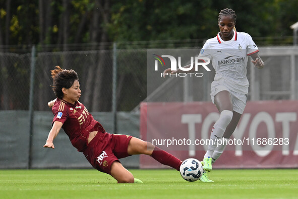 Saki Kumagai of A.S. Roma Femminile and Evelyn Ijeh of A.C. Milan Femminile are in action during the 7th day of the Serie A Femminile eBay C...