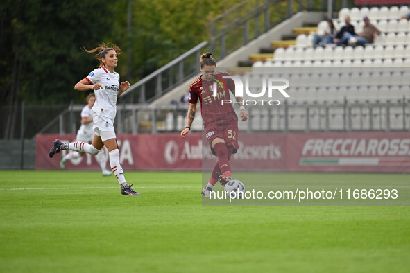 Nadia Nadim of A.C. Milan Femminile and Elena Linari of A.S. Roma Femminile play during the 7th day of the Serie A Femminile eBay Championsh...