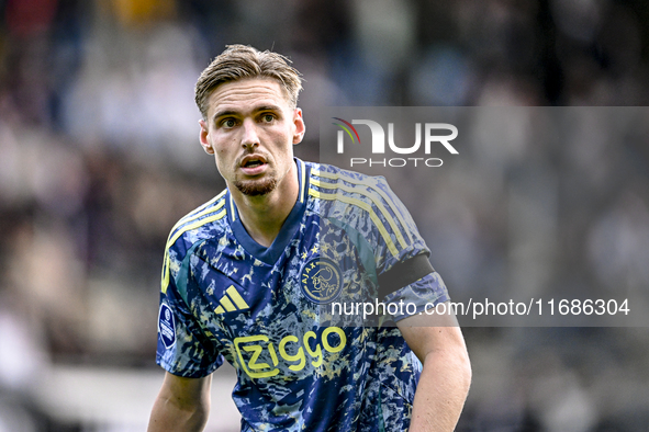 AFC Ajax Amsterdam midfielder Kenneth Taylor plays during the match between Heracles Almelo and Ajax at the Asito Stadium for the Dutch Ered...