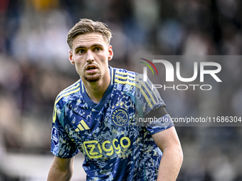 AFC Ajax Amsterdam midfielder Kenneth Taylor plays during the match between Heracles Almelo and Ajax at the Asito Stadium for the Dutch Ered...