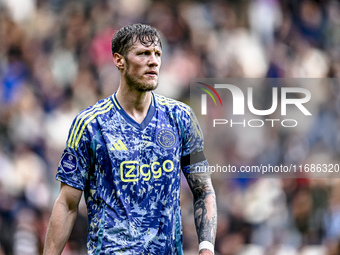 AFC Ajax Amsterdam forward Wout Weghorst plays during the match between Heracles Almelo and Ajax at the Asito Stadium for the Dutch Eredivis...