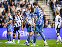 AFC Ajax Amsterdam midfielder Jordan Henderson gives the penalty to AFC Ajax Amsterdam forward Wout Weghorst during the match between Heracl...