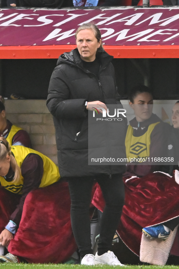 Manager Rehanne Skinner observes during the Barclays FA Women's Super League match between West Ham United and Arsenal at the Chigwell Const...