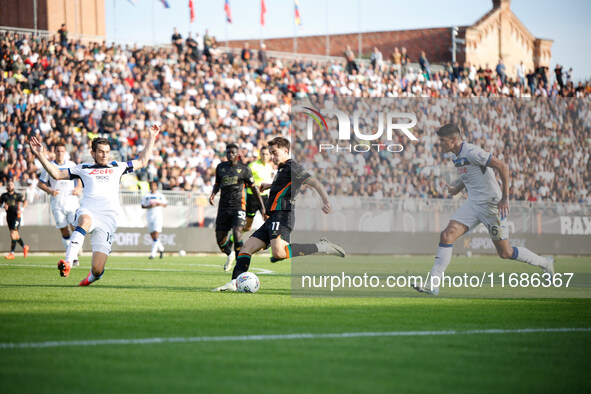 Gaetano Oristanio of Venezia plays during the Italian Serie A soccer match between Venezia FC and Atalanta BC at Pierluigi Penzo Stadium in...