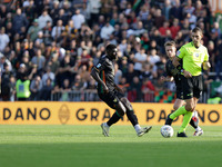 Alfred Duncan of Venezia plays during the Italian Serie A soccer match between Venezia FC and Atalanta BC at Pierluigi Penzo Stadium in Vene...