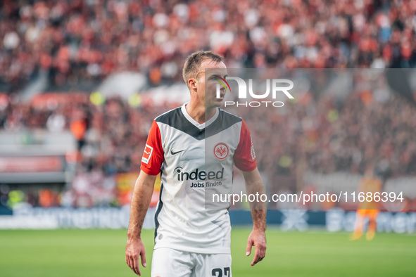 Mario Goetze of Eintracht Frankfurt appears during the Bundesliga match between Bayer 04 Leverkusen and Eintracht Frankfurt at BayArena in L...