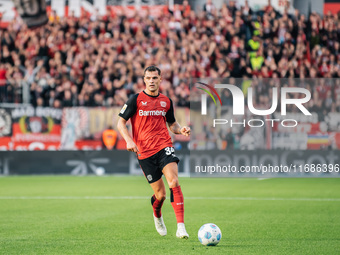 Granit Xhaka of Bayer 04 Leverkusen is in action during the Bundesliga match between Bayer 04 Leverkusen and Eintracht Frankfurt at BayArena...