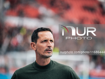 Dino Toppmoeller, Head Coach of Eintracht Frankfurt, looks on prior to the Bundesliga match between Bayer 04 Leverkusen and Eintracht Frankf...