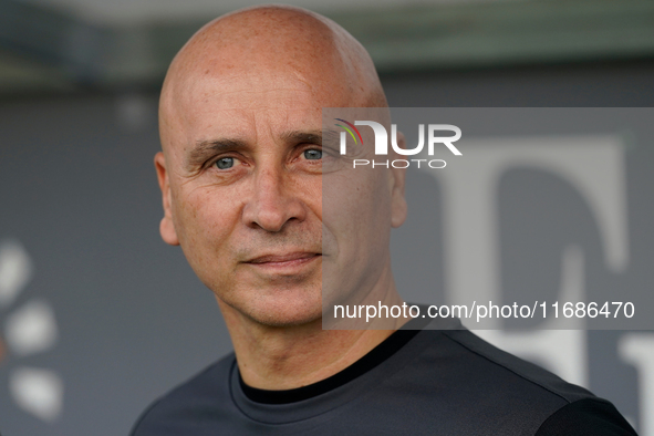 Eugenio Corini Head Coach of Cremonese during the Serie B match between SS Juve Stabia and Cremonese at Stadio Romeo Menti Castellammare Di...