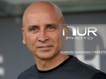 Eugenio Corini Head Coach of Cremonese during the Serie B match between SS Juve Stabia and Cremonese at Stadio Romeo Menti Castellammare Di...