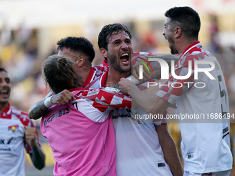 Franco Vazquez of Cremonese celebrates after scoring during the Serie B match between SS Juve Stabia and Cremonese at Stadio Romeo Menti Cas...