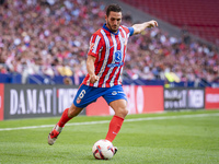 Jorge Resurreccion Merodio (Koke) of Atletico de Madrid is in action with the ball during the La Liga EA Sports 2024/25 football match betwe...