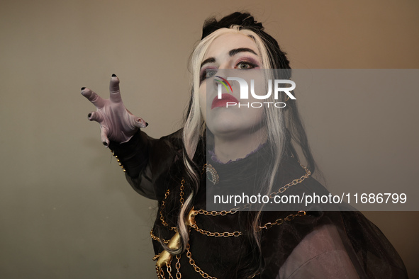 Cosplayer Annie from Manhattan dresses as Laudna from Critical Role for New York Comic Con at the Javits Center in New York City on October...