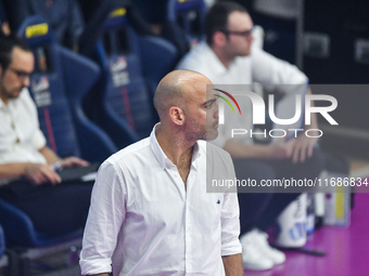 Simone Benandini is the coach of Il Bisonte Firenze during the Italian women's Serie A1 Tigota Volleyball match between Reale Mutua Fenera C...