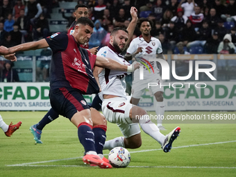 Roberto Piccoli (#91 Cagliari Calcio) participates in the Serie A TIM match between Cagliari Calcio and Torino FC in Italy on October 20, 20...