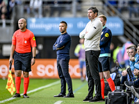 Heracles Almelo trainer Erwin van de Looi is present during the match between Heracles Almelo and Ajax at the Asito stadium for the Dutch Er...