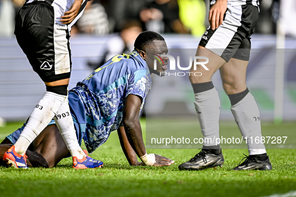 AFC Ajax Amsterdam forward Brian Brobbey plays during the match between Heracles Almelo and Ajax at the Asito Stadium for the Dutch Eredivis...