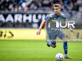 AFC Ajax Amsterdam midfielder Kenneth Taylor plays during the match between Heracles Almelo and Ajax at the Asito Stadium for the Dutch Ered...