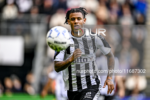 Heracles Almelo defender Mimeirhel Benita plays during the match between Heracles Almelo and Ajax at the Asito Stadium for the Dutch Eredivi...