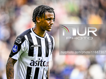 Heracles Almelo defender Mimeirhel Benita plays during the match between Heracles Almelo and Ajax at the Asito Stadium for the Dutch Eredivi...