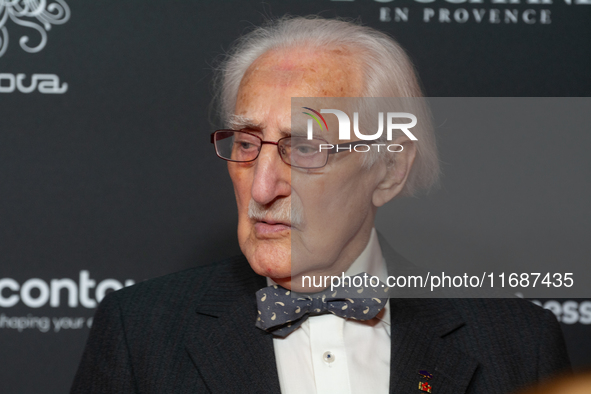 Dr. Leon Weintraub, the Holocaust survivor, is on the red carpet of the photocall for the film ''Feuhren und Verfuehrer'' at Film Palast in...