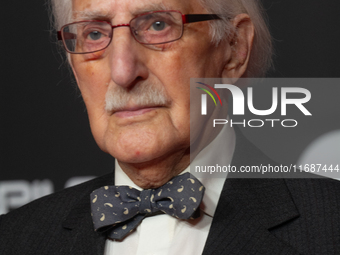 Dr. Leon Weintraub, the Holocaust survivor, is on the red carpet of the photocall for the film ''Feuhren und Verfuehrer'' at Film Palast in...