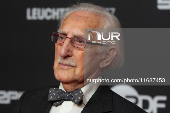 Dr. Leon Weintraub, the Holocaust survivor, is on the red carpet of the photocall for the film ''Feuhren und Verfuehrer'' at Film Palast in...