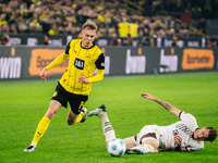 Maximilian Beier of Borussia Dortmund fights for the ball during the Bundesliga match between Borussia Dortmund and FC St. Pauli 1910 at Sig...