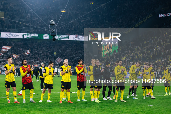 Players of Borussia Dortmund greet fans after the Bundesliga match between Borussia Dortmund and FC St. Pauli 1910 at Signal Iduna Park in D...