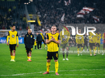 Julian Ryerson of Borussia Dortmund greets fans after the Bundesliga match between Borussia Dortmund and FC St. Pauli 1910 at Signal Iduna P...