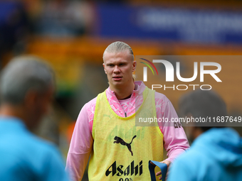 Erling Haaland of Manchester City warms up during the Premier League match between Wolverhampton Wanderers and Manchester City at Molineux i...