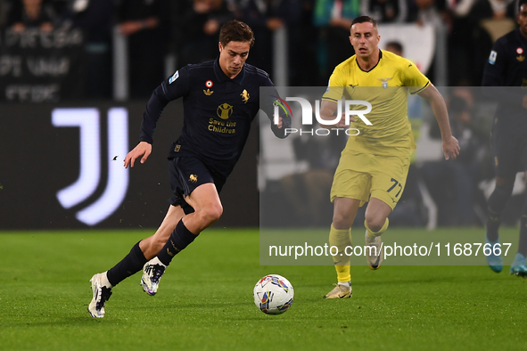 Kenan Yildiz of Juventus plays during the Serie A match between Juventus FC and SS Lazio at Allianz Stadium in Turin, Italy, on October 19,...