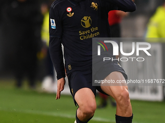 Kenan Yildiz of Juventus plays during the Serie A match between Juventus FC and SS Lazio at Allianz Stadium in Turin, Italy, on October 19,...