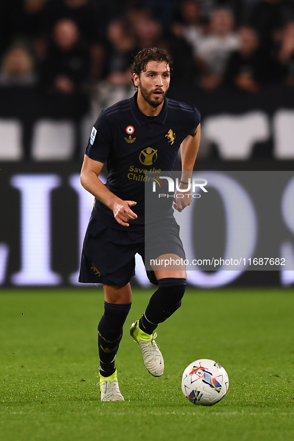 Manuel Locatelli of Juventus plays during the Serie A match between Juventus FC and SS Lazio at Allianz Stadium in Turin, Italy, on October...