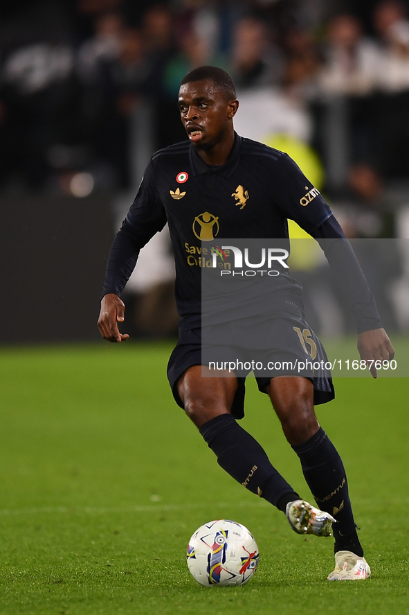 Pierre Kalulu plays during the Serie A match between Juventus FC and SS Lazio at Allianz Stadium in Turin, Italy, on October 19, 2024. 