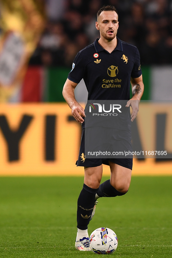 Federico Gatti plays during the Serie A match between Juventus FC and SS Lazio at Allianz Stadium in Turin, Italy, on October 19, 2024. 