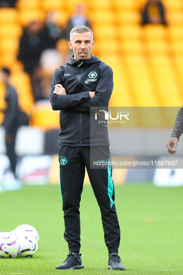 Gary O'Neil manages Wolves during the Premier League match between Wolverhampton Wanderers and Manchester City at Molineux in Wolverhampton,...