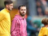 Bernardo Silva of Manchester City plays during the Premier League match between Wolverhampton Wanderers and Manchester City at Molineux in W...