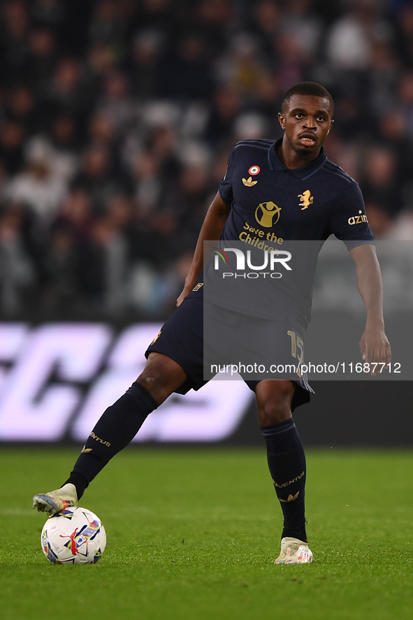 Pierre Kalulu plays during the Serie A match between Juventus FC and SS Lazio at Allianz Stadium in Turin, Italy, on October 19, 2024. 