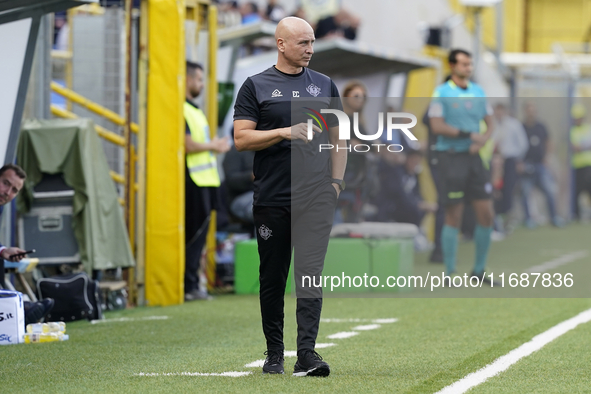 Eugenio Corini Head Coach of Cremonese during the Serie B match between SS Juve Stabia and Cremonese at Stadio Romeo Menti Castellammare Di...