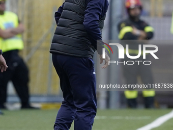 Guido Pagliuca Head Coach of SS Juve Stabia during the Serie B match between SS Juve Stabia and Cremonese at Stadio Romeo Menti Castellammar...