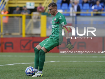 Andrea Fulignati of Cremonese during the Serie B match between SS Juve Stabia and Cremonese at Stadio Romeo Menti Castellammare Di Stabia It...