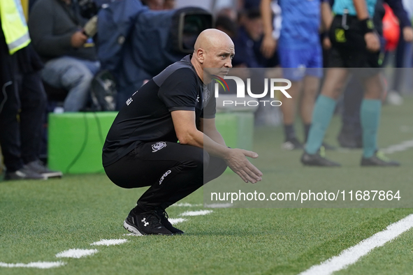 Eugenio Corini Head Coach of Cremonese during the Serie B match between SS Juve Stabia and Cremonese at Stadio Romeo Menti Castellammare Di...