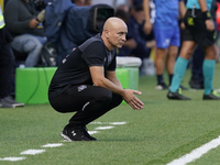 Eugenio Corini Head Coach of Cremonese during the Serie B match between SS Juve Stabia and Cremonese at Stadio Romeo Menti Castellammare Di...