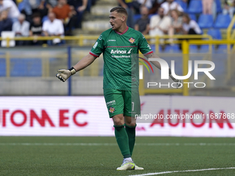 Andrea Fulignati of Cremonese during the Serie B match between SS Juve Stabia and Cremonese at Stadio Romeo Menti Castellammare Di Stabia It...