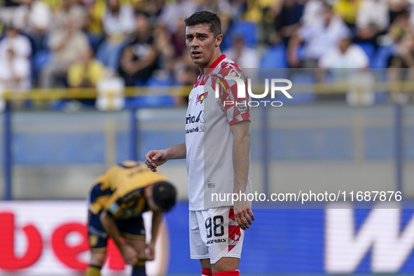 Luca Zanimacchia of Cremonese during the Serie B match between SS Juve Stabia and Cremonese at Stadio Romeo Menti Castellammare Di Stabia It...