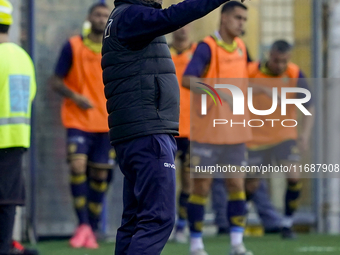 Guido Pagliuca Head Coach of SS Juve Stabia during the Serie B match between SS Juve Stabia and Cremonese at Stadio Romeo Menti Castellammar...